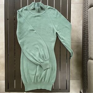 EXLURA BODYCON MINI SWEATER DRESS!!